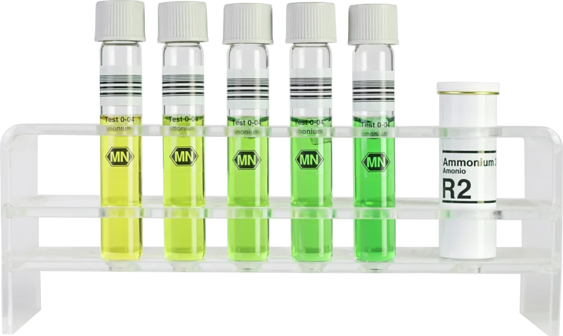 MN 985004 Tube test NANOCOLOR ammonium reagenser i bruk
